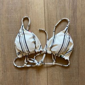 Billabong reversible bikini top.